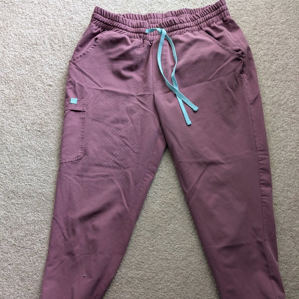 Garde-Malade rose antique scrub pants